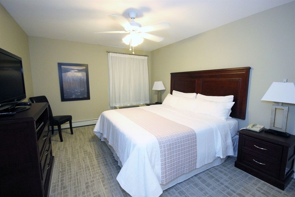 Canterra Suites Hotel Edmonton Exterior foto